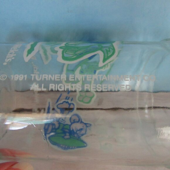 Vintage 1991 Welch's Tom and Jerry jelly glasses -6 ounce - football and soccer - Picture 7 of 10